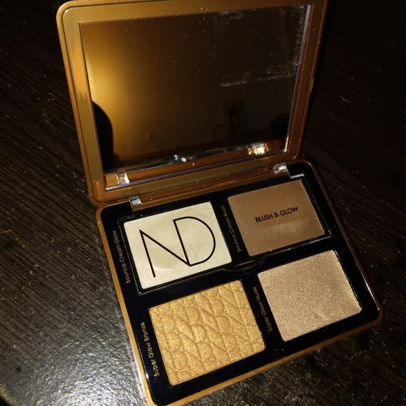 Natasha Denona Bronze Cheek Face Glow Palette - Picture 3 of 4